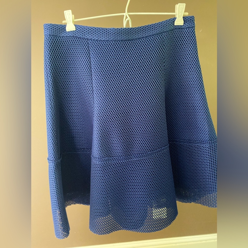 Pink Tartan NEVER WORN blue banded mesh skirt. Size 6